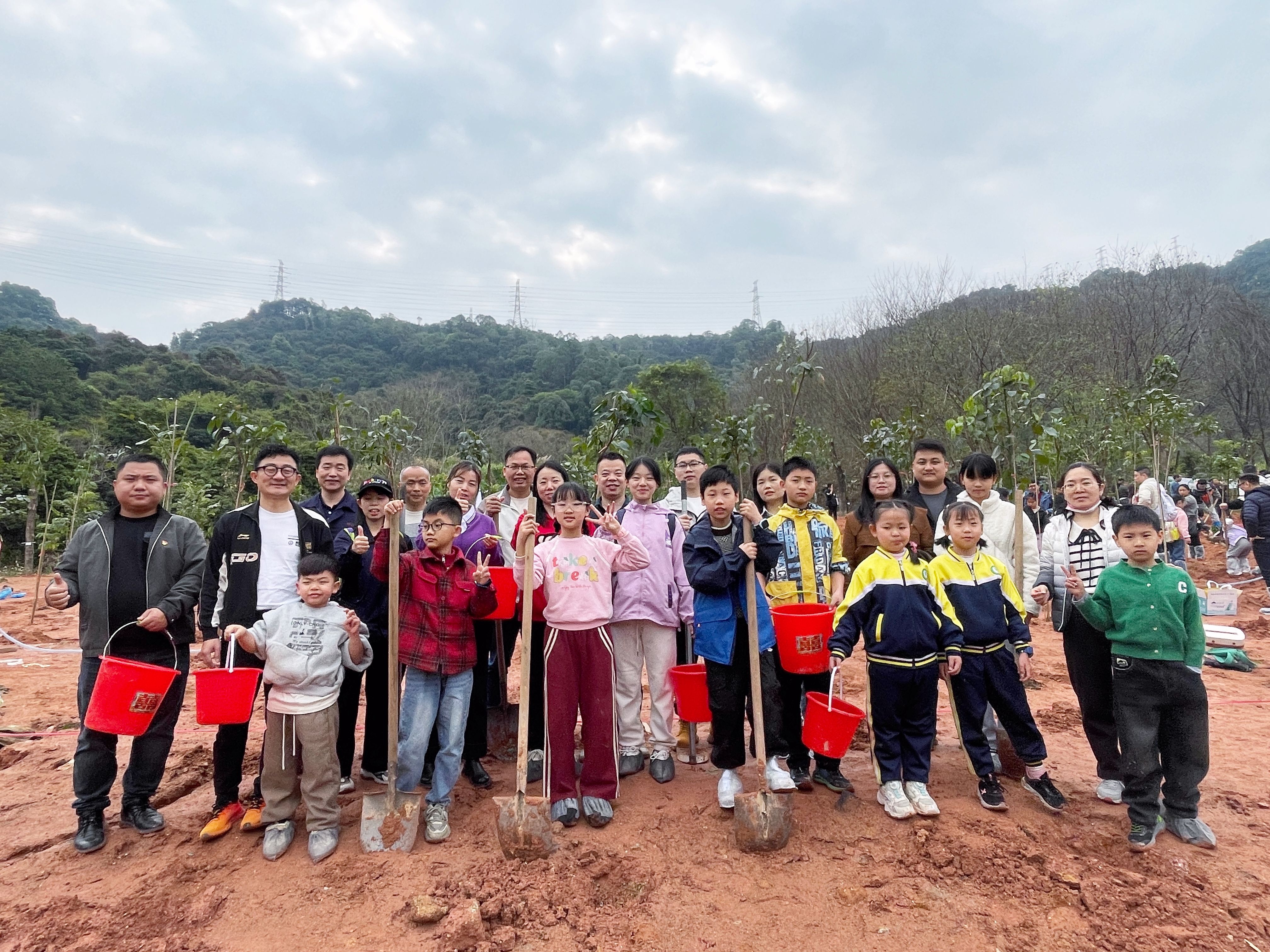 植树造林，，海洋之神hy590责任与继承！！！